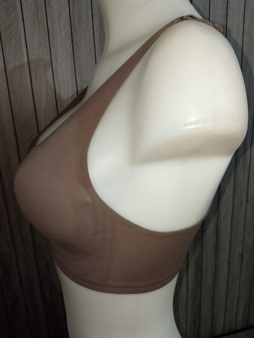 M: super smooth feels seamless brown bra padded (Category: Undergarments & Loungewear) located in Manila. Submitted by truecrystal-1407 (Listing ID 1465248090, Image 2). Description: .