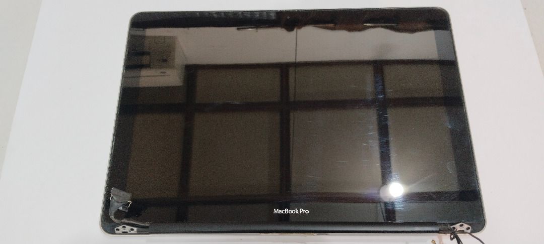 Mac Book Pro 13 inch LCD w/ Housing (Category: Laptops & Notebooks) located in Pasig City. Submitted by velascosun76701 (Listing ID 1465369770, Image 1). Description: Mac Book Pro 13 inch LCD w/ Housing.