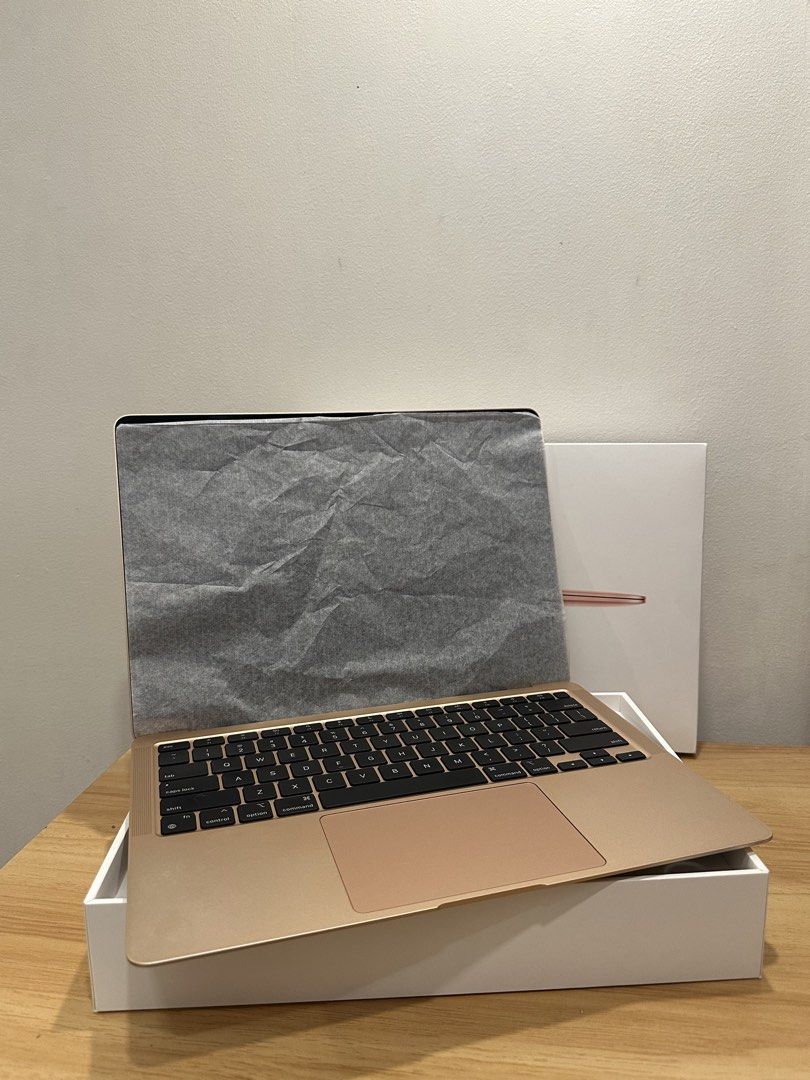 MacBook Air M1 (Category: Laptops & Notebooks) located in Quezon City. Submitted by mr_daily_wear (Listing ID 1465356383, Image 2). Description: MacBook Air M1 | 8GB RAM | 256GB SSD Selling my MacBook Air M1 super well taken care of, very clean, and still in very great condition. The screen is flawless, and everything works as it should. It has 88% battery health and 188 cycle count. Complete with its original box and charger. It has only one sli