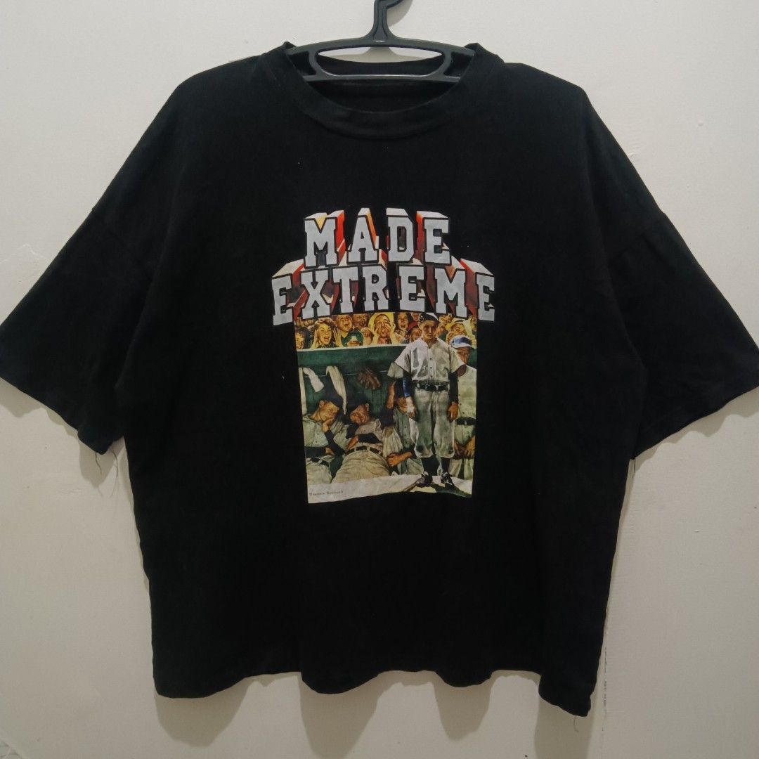 MADE EXTREME Graphic Shirt (Category: Tshirts & Polo Shirts ) located in Caloocan City. Submitted by jaychingsss (Listing ID 1465295127, Image 1). Description: Made Extreme Graphic Shirt - 120 24x27 Boxy Type Makapal Tela Cut Tags Color Rate: 9.5/10 No issue sa print NEED WASH.