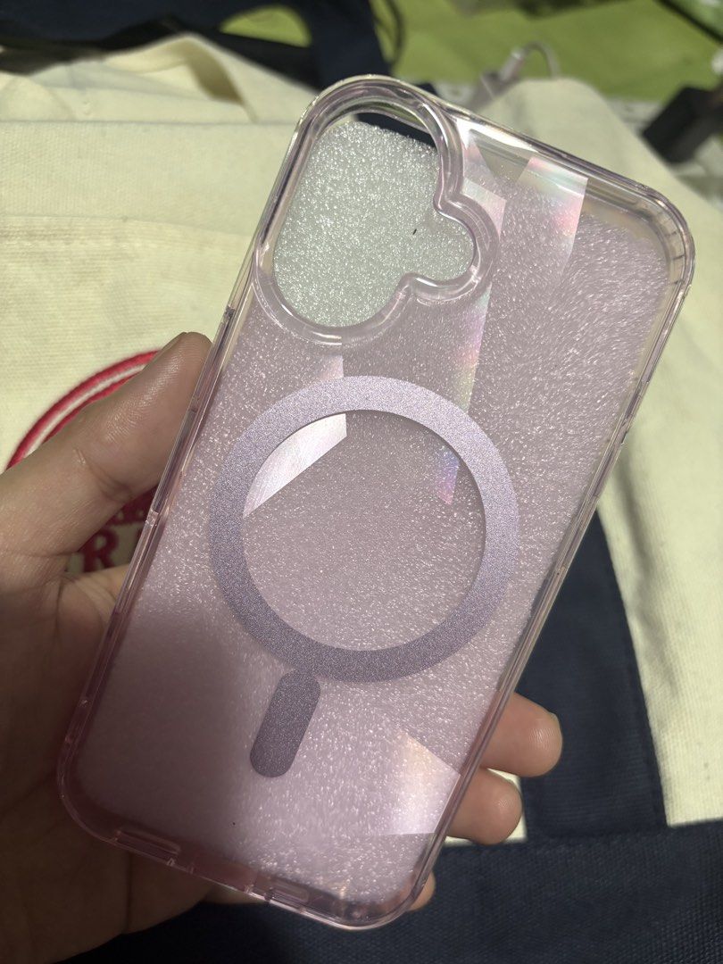 MAGSAFE CASE FOR IPHONE 16 BASED MODEL CASE (Category: Cases & Sleeves) located in Manila. Submitted by marie_amador (Listing ID 1465378784, Image 1). Description: Rfs- masyado na marame case. Used once only..