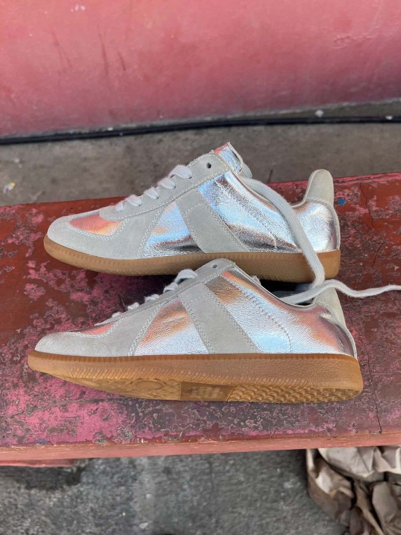 Maison Margiela Gats (Category: Activewear) located in Danao, Cebu. Submitted by 6000thrifts.ph (Listing ID 1465195927, Image 2). Description: Pm for the price 📥 Maison Margiel Gats Shoes 👟 Gum Rubber Sole (German Army Trainer) Size 38 Good Excellent Condition Inner sole No issue No hell drags Color rate 9.5/10.