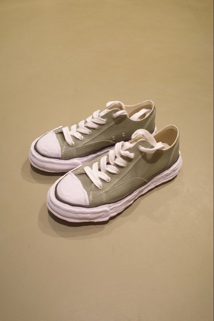Maison Mihara Yasuhiro Peterson (Green) (Category: Sneakers) located in Pasig City. Submitted by rinse___repeat (Listing ID 1465247448, Image 1). Description: Maison Mihara Yasuhiro Peterson (Green) Maison Mihara Yasuhiro’s Peterson sneakers are infused with the brand’s avant-garde aesthetic. Crafted from canvas on a low-top silhouette, they are grounded on the brand’s Original Sole, a rubber outsole hand-modelled by namesake designer Mihara Yasu