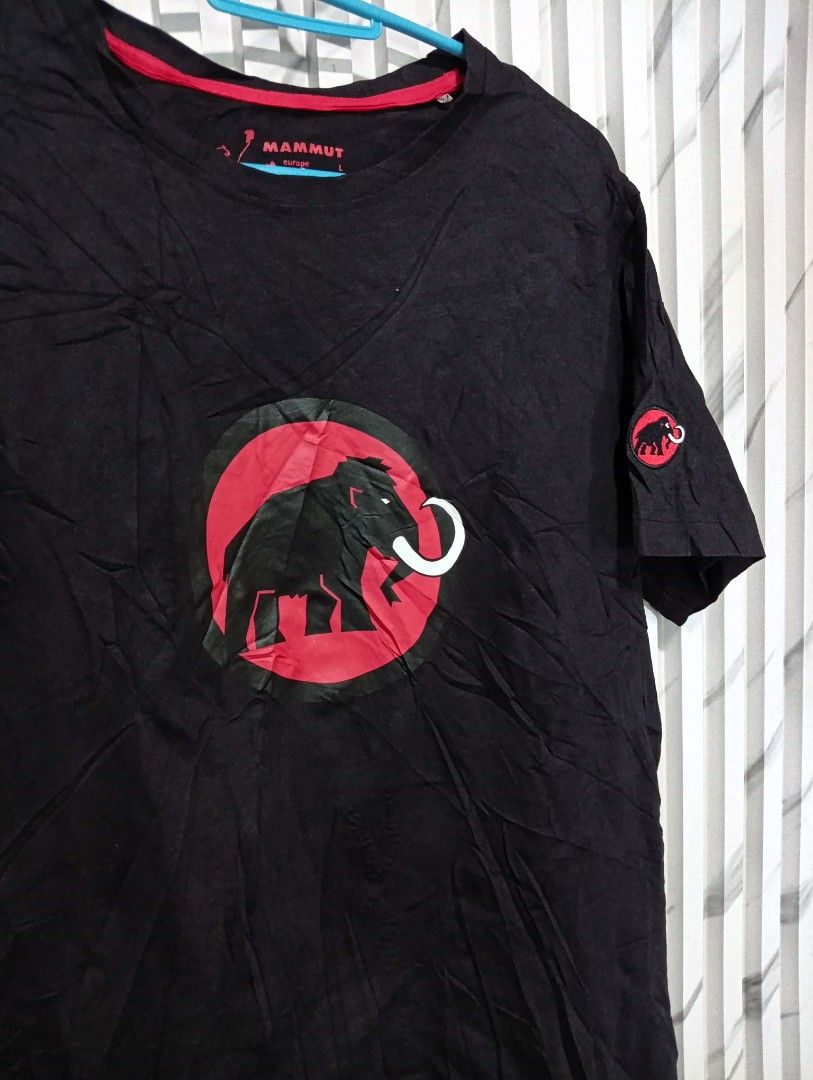 mammut mens shirt Solid backhit ( Authentic ) (Category: Tshirts & Polo Shirts ) located in Barotac Nuevo. Submitted by john.pritz (Listing ID 1465215627, Image 3). Description: Mammut Mens Shirt solid print with backhit ( Authentic ) like new condi no issue size large on tag Width 20 to 21 Length 28.