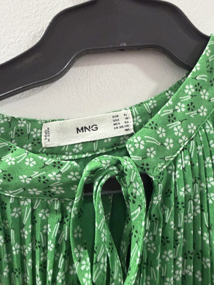 Mango short dress (Category: Dresses) located in Makati City. Submitted by lheigg (Listing ID 1465379801, Image 2). Description: .