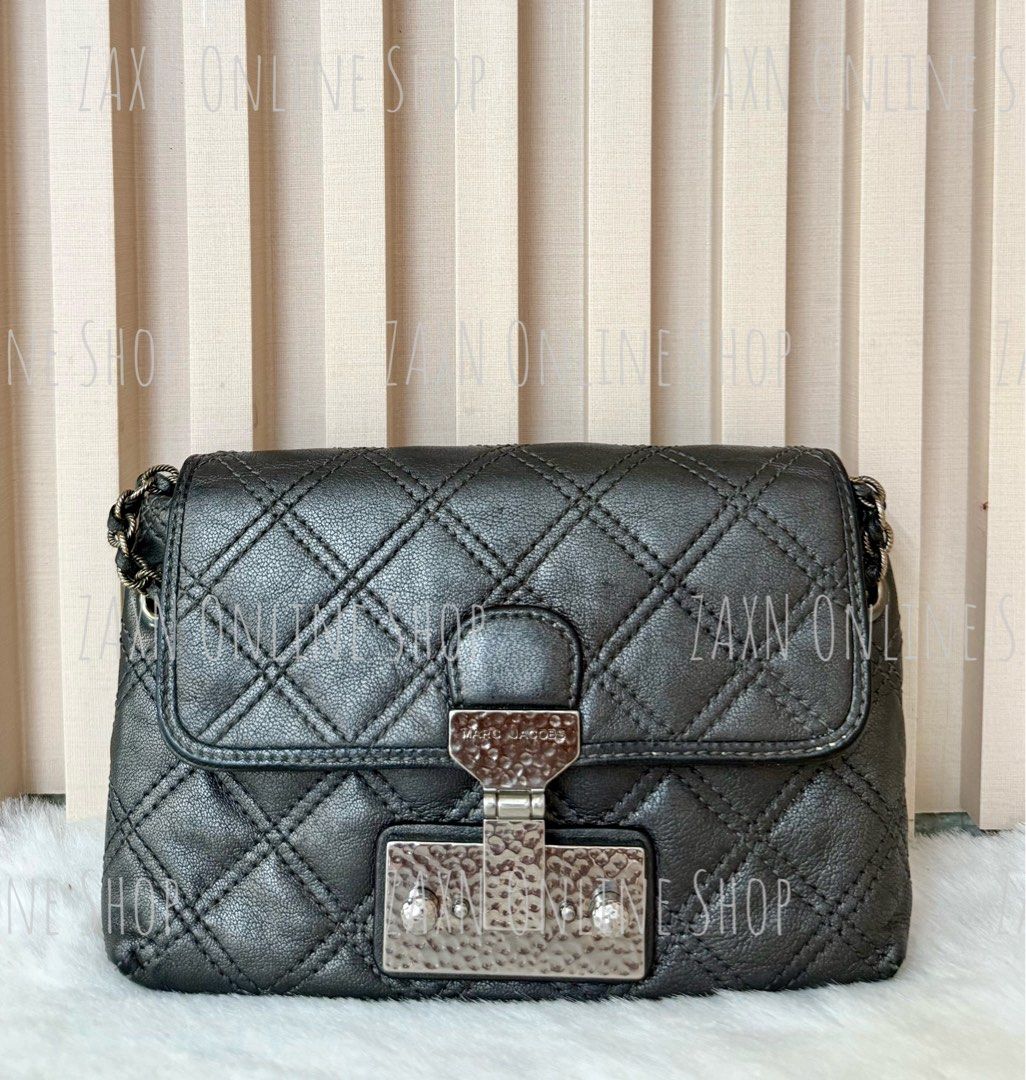 Marc Jacobs Quilted Metallic Crossbody Bag (Category: Luxury Bags & Wallets) located in Santa Cruz. Submitted by za2011za (Listing ID 1465333099, Image 1). Description: 100% Authentic/Original Buy with confidence 👌👌👌 LEGIT seller since 2011, sold over thousand items (Please see all sold items) Actual photos displayed Shipping thru LBC J&T Grab or Lalamove MOP: BDO BPI GCash STRICTLY IMPLEMENTED - NO CANCELLATION - NO RETURN - NO CHANGE ITEM - 