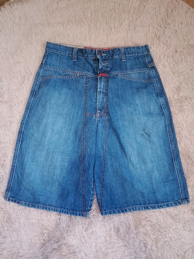 Marithe Francois Girbaud Jorts (Category: Shorts) located in Cebu City. Submitted by thrift.by_mar (Listing ID 1465201600, Image 1). Description: - excellent condition - dimensions 34x24 - leg opening 12 - big pocket - no issue.