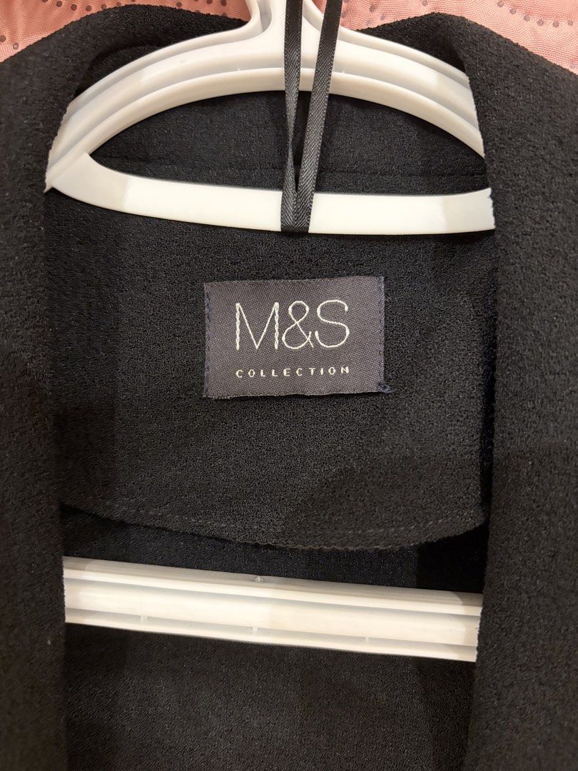 Marks & Spencer Black Blazer (Category: Coats, Jackets and Outerwear) located in Marikina City. Submitted by jlram (Listing ID 1465365148, Image 3). Description: with shoulder pads, really nice..