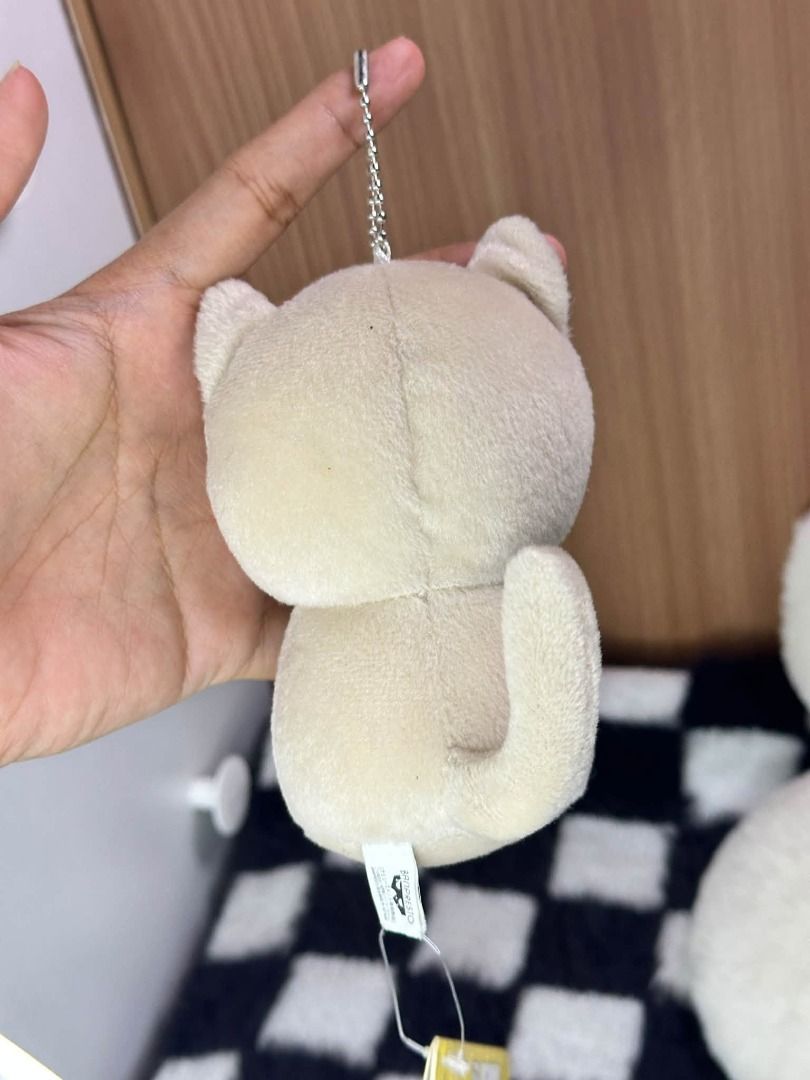 Mash the cream cat Hesei Retro Bag Charm Strap Keychain (Category: Plushies & Soft Toys) located in Quezon City. Submitted by genie.fluff (Listing ID 1465375044, Image 2). Description: .
