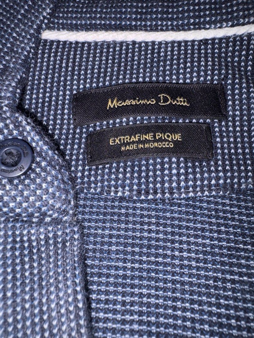 Massimo Dutti (Category: Tshirts & Polo Shirts ) located in Mandaue City. Submitted by Jbumendo001 (Listing ID 1465313056, Image 2). Description: 💯 % authentic and legit Massimo Dutti Polo Shirt Dark Blue Size: M Condition 9/10 polo shirt only RFS: Too tight for me .
