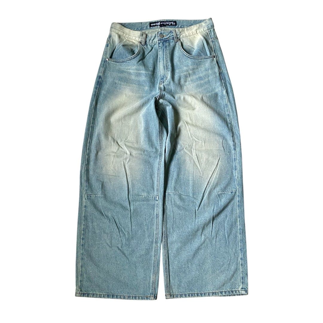 Massive wide baggy jeans (Category: Jeans) located in Bacolod City. Submitted by louisykyy (Listing ID 1465247494, Image 1). Description: Waist: 32 Length: 42 Leg opening: 11.5 Baggy, jnco , ed hardy, wide leg, jeans, baggy jeans , baggy pants , .