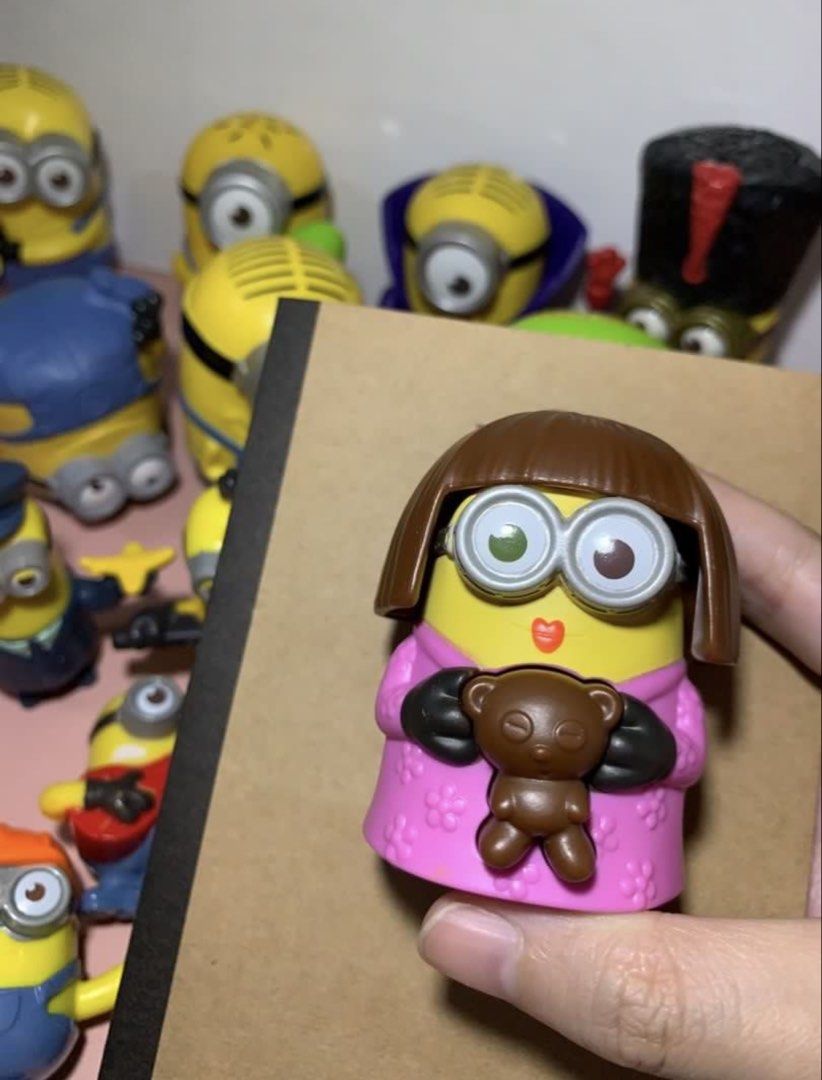 Mcdo Minions (Category: Vintage Collectibles) located in Valenzuela. Submitted by heypapermoon (Listing ID 1465184371, Image 2). Description: Mcdo minions 2013, 2015, 2017, 2019 50 pesos each I can give discount if take all Universal Studios/UCS LLC Preloved items Manage your expectation RFS: declutter Message me here for any question regarding the item.
