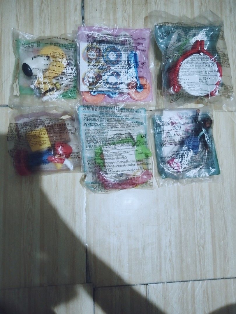 Mcdonald Toys (Category: Action & Battle Toys) located in Manila. Submitted by trixie1996 (Listing ID 1465335044, Image 1). Description: For sale 100 each Delivery via Jnt Lalamove Gogoexpress Pickup are available Location manila Pm me if you're interested thankyou.