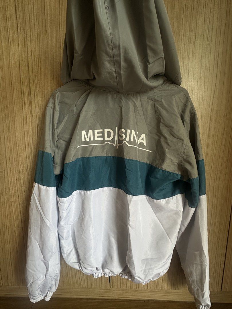 Medisina jacket hoodies (Category: Coats, Jackets and Outerwear) located in Caloocan City. Submitted by 2ndfash (Listing ID 1465181081, Image 1). Description: Fits small to medium!.