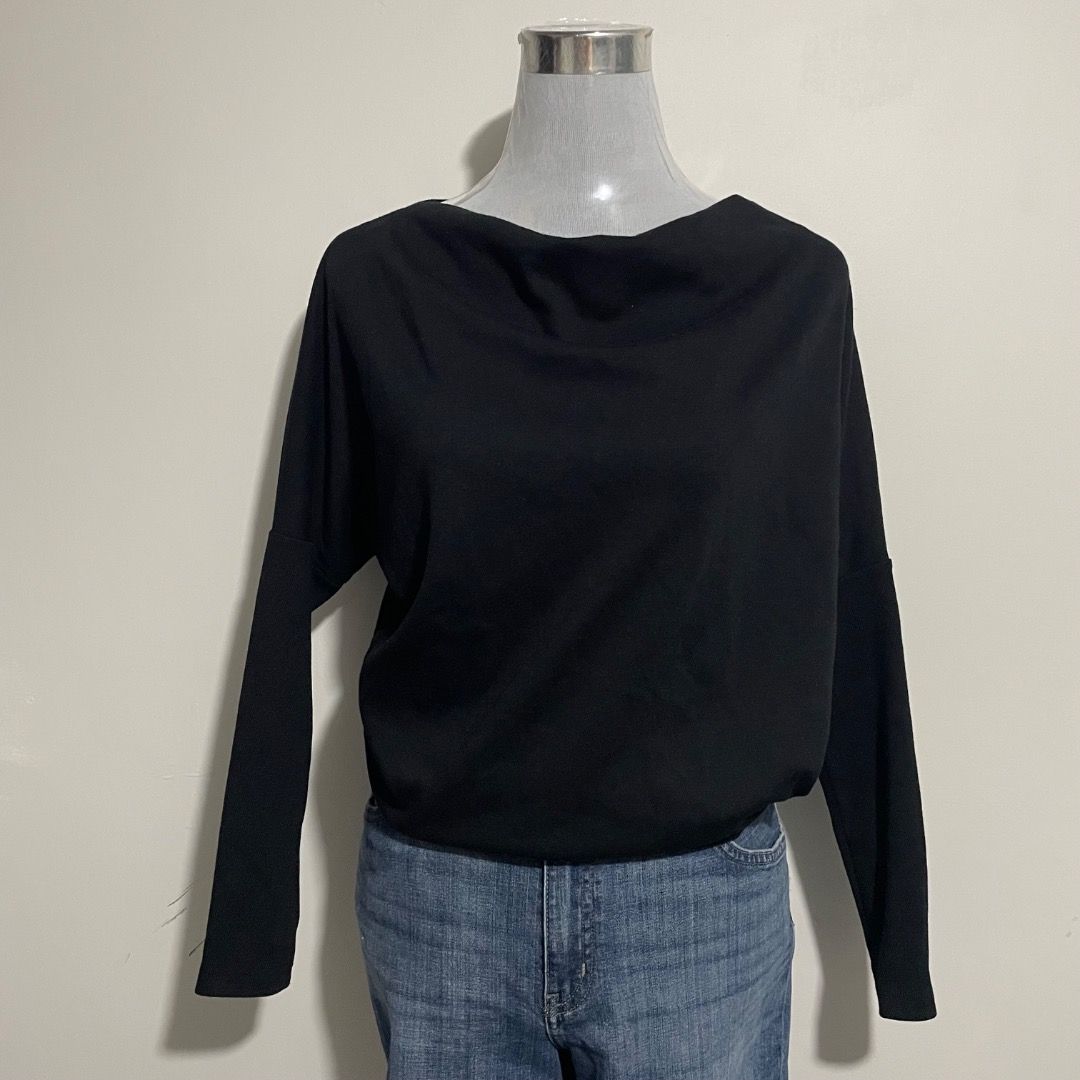 Medium Moussy Longsleeves (Category: Longsleeves) located in Bacolor. Submitted by chicn_classy (Listing ID 1465246268, Image 2). Description: .