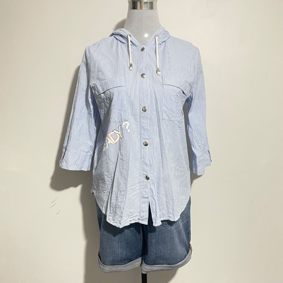 Medium Stripes Cache Cache Hoody Longsleeves (Category: Others Tops) located in Bacolor. Submitted by chicn_classy (Listing ID 1465246693, Image 1). Description: .