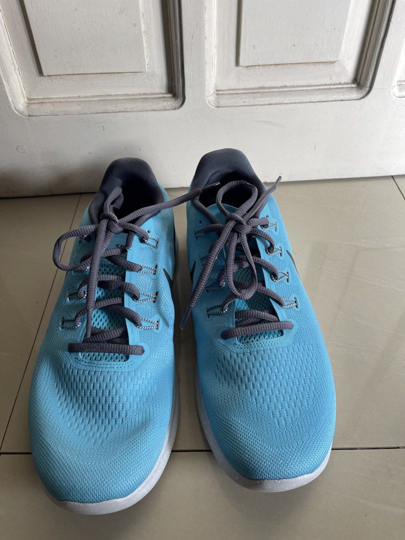 Mens Custom Nike ID Free RN (Category: Sneakers) located in Santa Rosa. Submitted by jaleendlal (Listing ID 1465317542, Image 2). Description: .