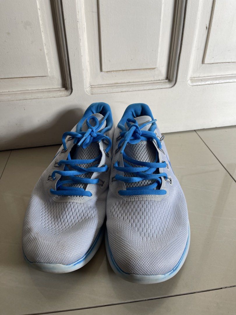 Mens Custom Nike ID Free RN (Category: Sneakers) located in Santa Rosa. Submitted by jaleendlal (Listing ID 1465318025, Image 2). Description: .