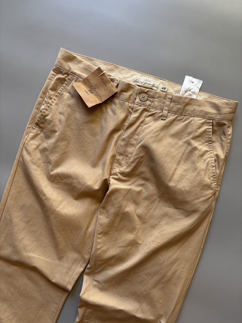 Men’s H&M Slim fit pants (Category: Trousers) located in Cebu City. Submitted by clylejavan060400 (Listing ID 1465213764, Image 2). Description: Men’s H&M Slim fit Pants ▪️Size Medium ▪️Waistline 32-33 ▪️Length 40 ▪️Bnew ▪️No issue.