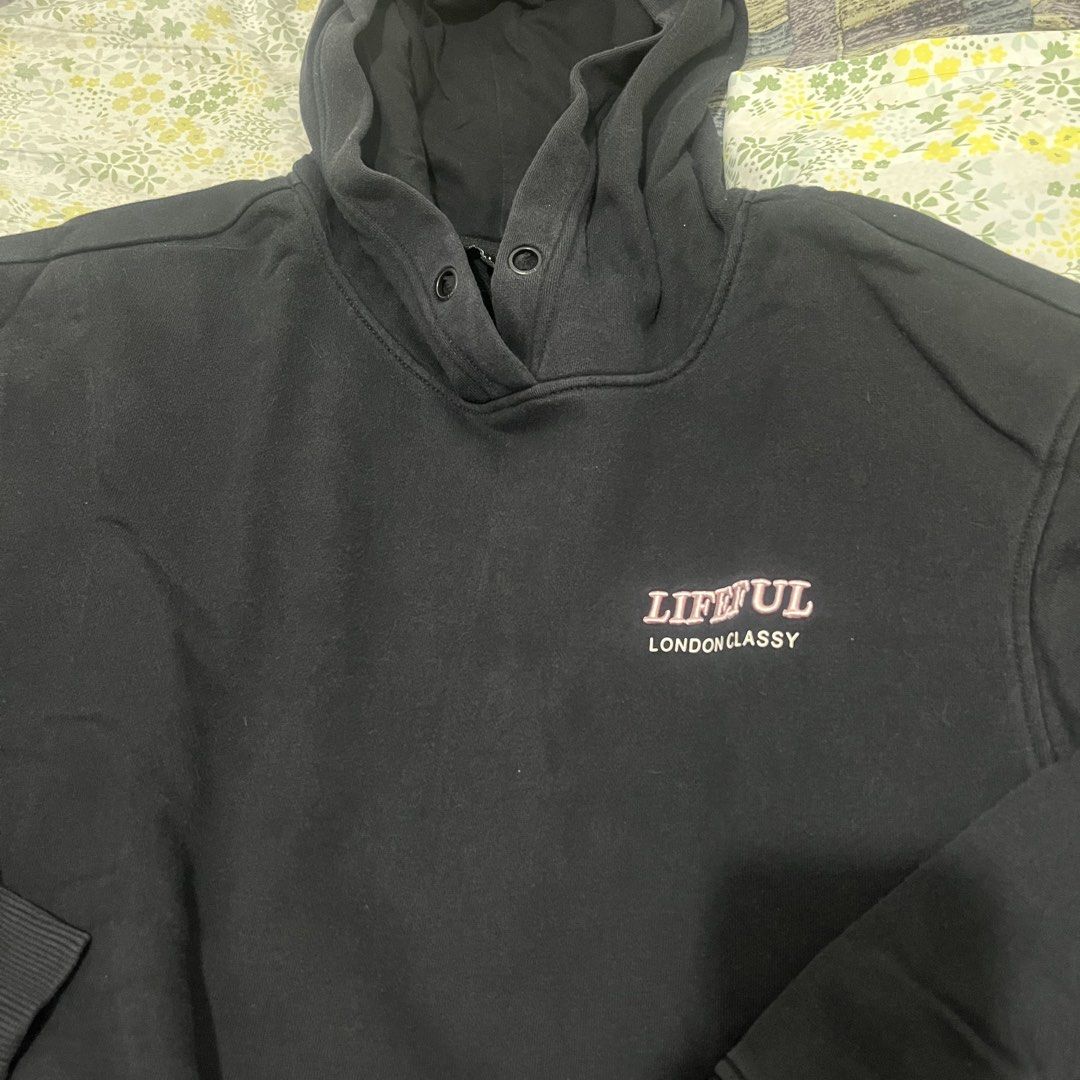 Men's Hoodie Jacket [Large] (Category: Coats, Jackets and Outerwear) located in Quezon City. Submitted by jpsstore (Listing ID 1465281205, Image 3). Description: Size: Large Width: 23" Length: 24" Sleeve: 21" No issue MOP: Gcash SHIPPING: J&t | Lalamove.
