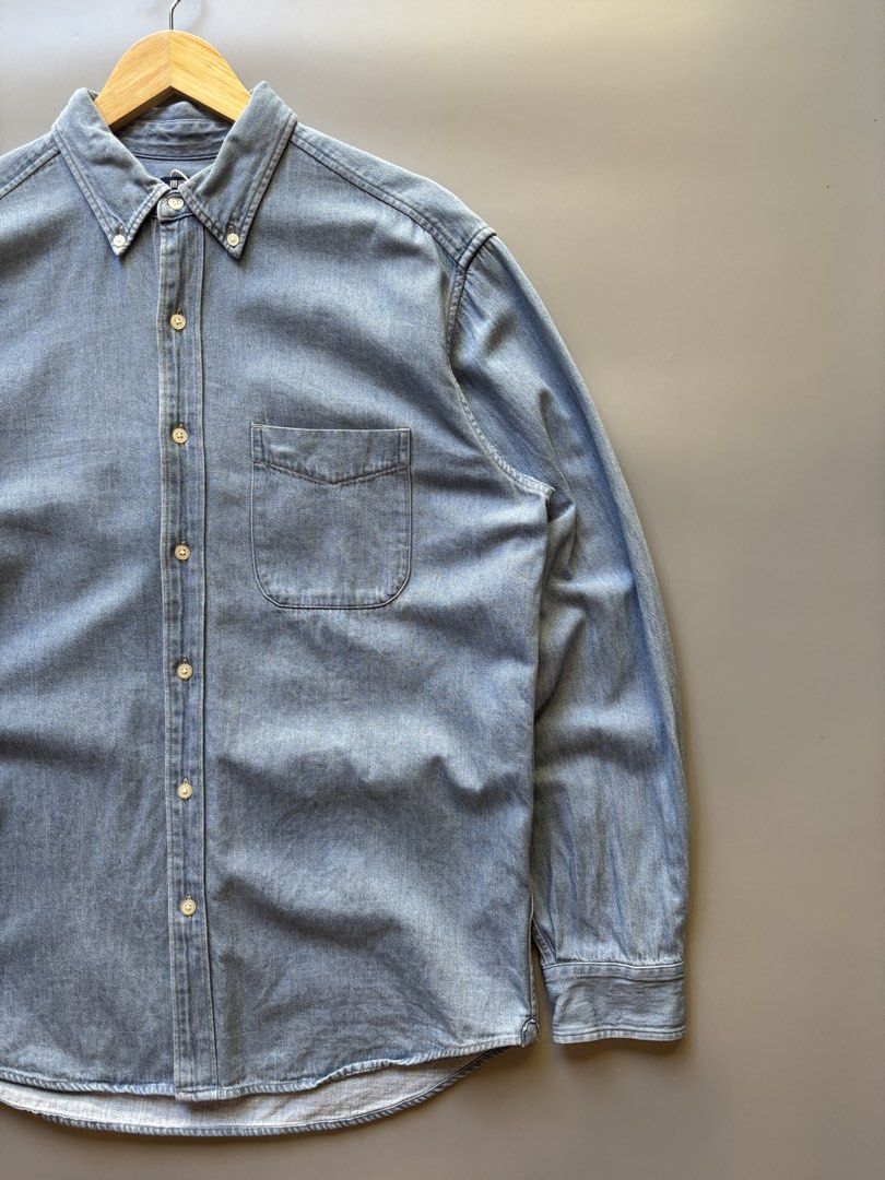 Men’s Uniqlo Denim Longsleeve (Category: Coats, Jackets and Outerwear) located in Cebu City. Submitted by clylejavan060400 (Listing ID 1465213219, Image 3). Description: Men’s Uniqlo Denim Longsleeve ▪️Size Large ▪️Width 22.5 ▪️Length 29-30 ▪️Like new ▪️No issue.