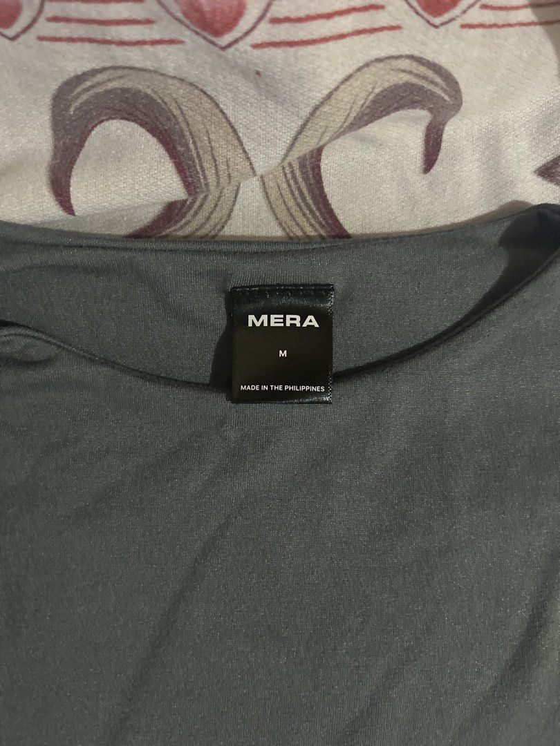 MERA Grey Long Sleeve Top (Category: Longsleeves) located in Mandaluyong City. Submitted by mariamadeline (Listing ID 1465341247, Image 2). Description: - Brand: MERA - Color: Grey - Size: Medium.