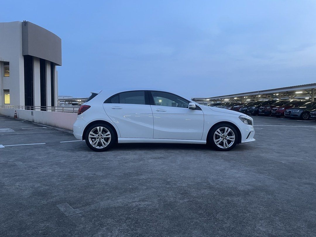 Mercedes-Benz A-Class A180 AMG Line (A) (Category: Used Cars) located in Singapore. Submitted by axonautomobile (Listing ID 1462175348, Image 3). Description: 1.4k Monthly with 4K downpay 1.6L 4-cylinder in-line Turbocharged engine producing 121bhp and 200nm of torque, sporty and responsive 7G-DCT transmission, Front WD Dual electric/memories seats, factory fitted audio system/Bluetooth interface, multi functional steering control. Paddle shifter