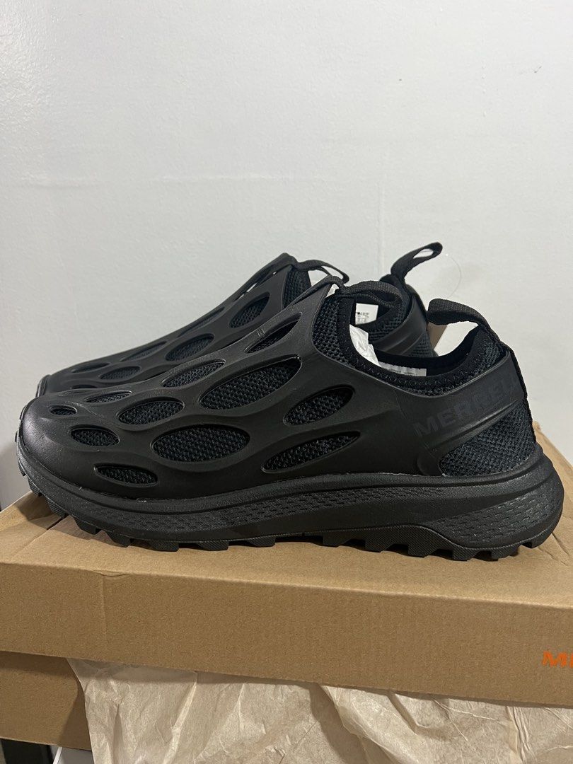 MERRELL HYDRO RUNNER SIZE 9.5 & 10 (Category: Slippers & Slides) located in Baguio. Submitted by kyrawang22 (Listing ID 1465381615, Image 1). Description: .