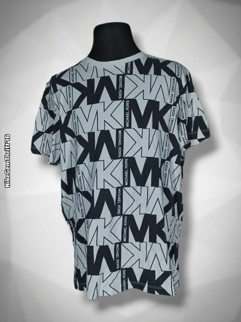 Michael Kors (Category: Tshirts & Polo Shirts ) located in Santa Cruz. Submitted by nikegemthrift2016 (Listing ID 1465212382, Image 1). Description: Michael Kors Large (L29 x W23) Excellent 380 plus sf.