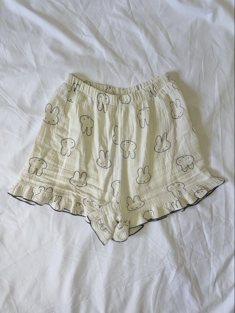 Miffy Shorts (Category: Shorts) located in Bambang. Submitted by gigisells_ (Listing ID 1465317424, Image 1). Description: can fit up to large.