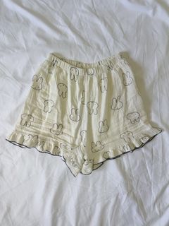 (Category: ) located in . Submitted by gigisells_ (Listing ID 1465317424, Image 1). Description: .