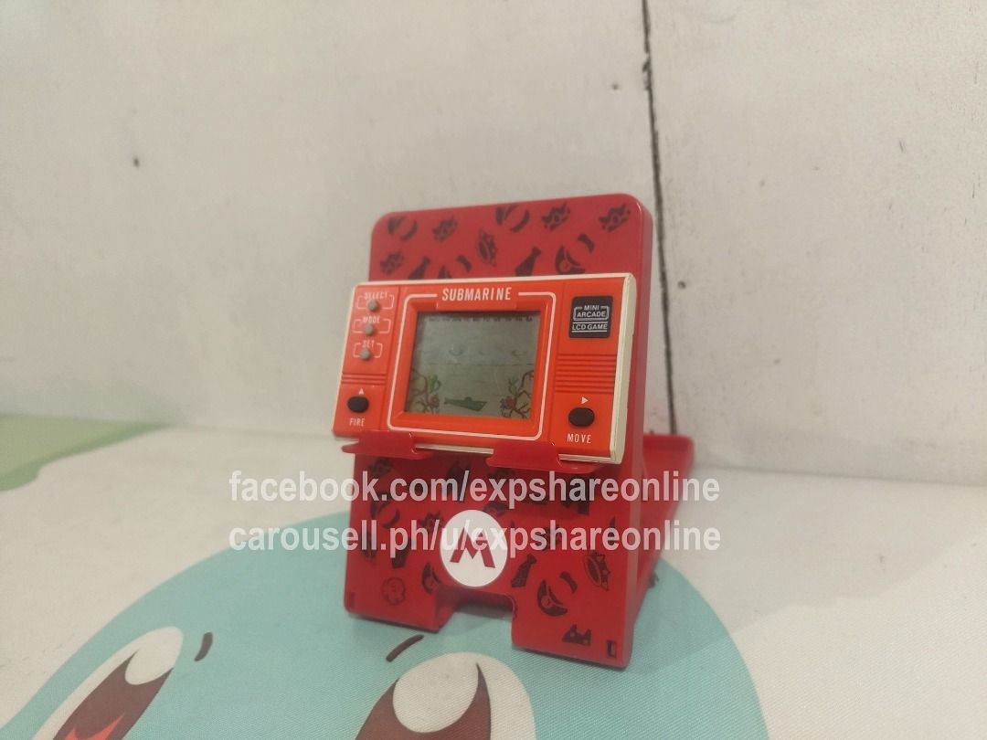 Mini Arcade Submarine (Model 737) Game and Watch (Category: Others) located in Cebu City. Submitted by expshareonline (Listing ID 1465192093, Image 3). Description: Please take time to read! No trades Price: P1500 Condition: -Tested and working(Batteries not included due to size fitting) -Still presentable with clear LCD screen(No burn outs) Unit Only! Location: -Cebu City, Lahug area -Free delivery within Cebu City, Mandaue, and Talisay City -Ac