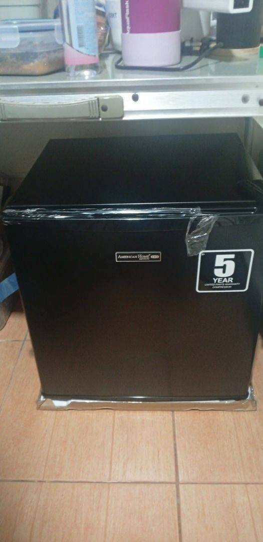 Mini Refrigerator (Category: Refrigerators and Freezers) located in Caloocan City. Submitted by mellowaaain (Listing ID 1465328340, Image 1). Description: bought last February 2026. no issues, like new. originally, P6k. rfs: decluttering and have bigger ref. - have divider for drinks and freezer - very spacious inclusions: box, unit MOD: J&T/LalaMove.