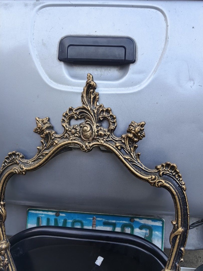 Mirror frame (Category: Vintage Collectibles) located in Calamba. Submitted by princesspauliney. (Listing ID 1465373660, Image 3). Description: Baroque rococo vintage frame Calamba laguna Jnt courier Drop and go First to pay basis.