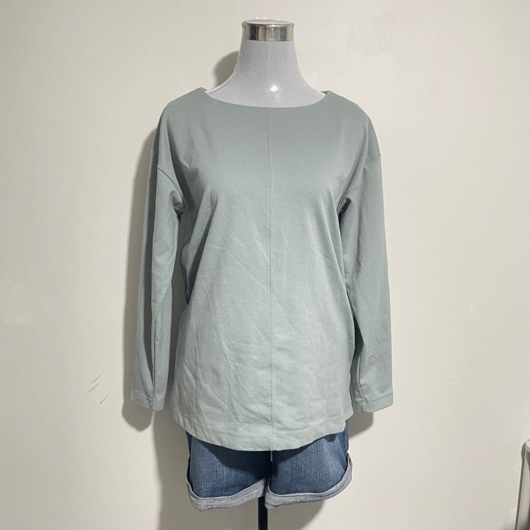 M-L Mint Green Longsleeves (Category: Longsleeves) located in Bacolor. Submitted by chicn_classy (Listing ID 1465246933, Image 2). Description: .