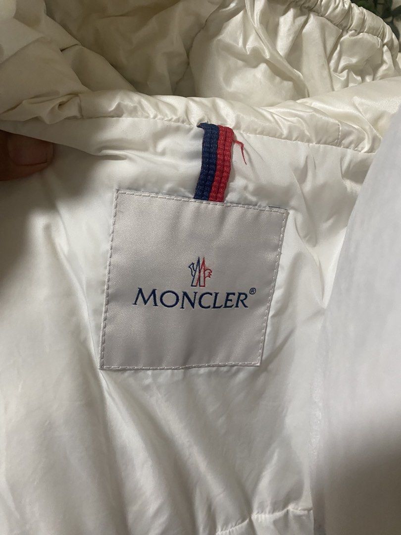 Monclear puffer jacket with hoodie (Category: Babies & Kids Fashion) located in Manila. Submitted by avathriftedcloset (Listing ID 1465334830, Image 2). Description: .