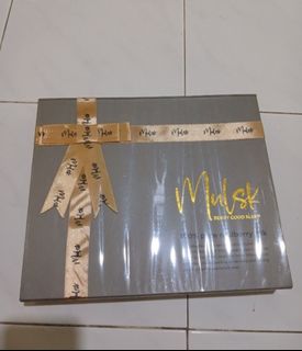 (Kategori: ) berada di . Dikirim oleh preloved_and_new_by_hilda (ID iklan 1465190644, Gambar 1). Deskripsi: .