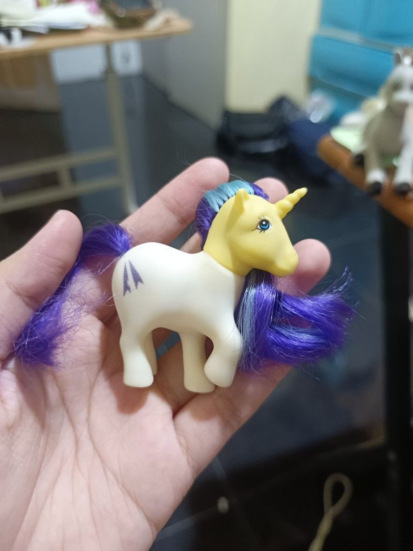My Little Pony (MLP) mini figurines (Category: Figurines & Statues) located in Victoria. Submitted by yannirose (Listing ID 1465170779, Image 3). Description: Rare and Hard to find minis G1 Glory unicorn (discolored head) -100 G3 Pinky pie (Idk where it came from or what set it came from) •Negotiable •No issue/Mint condition -280 if take both 330 Gcash/J&T.