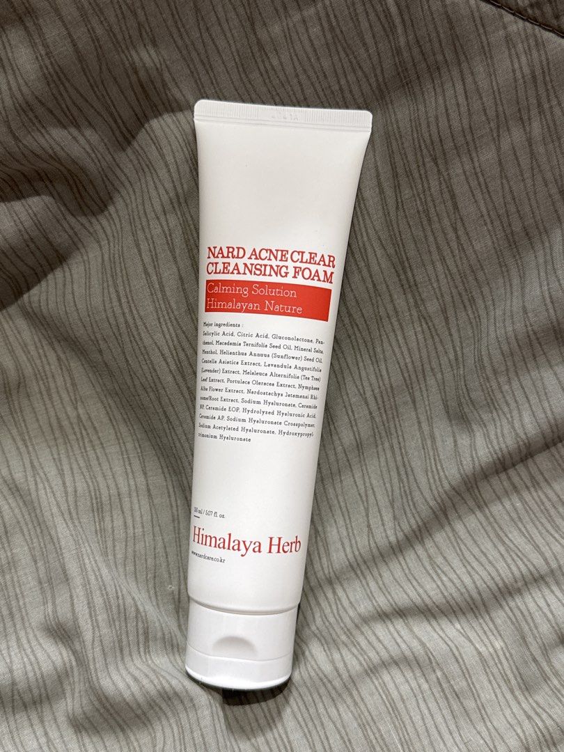 Nard Acne Clear Cleansing Foam (Category: Face Care) located in Navotas City. Submitted by tealpill27 (Listing ID 1465291166, Image 2). Description: As an impulsive buyer traveling abroad, let’s share some of the items I bought! Inquiries and offers are welcome and free! 📩 .