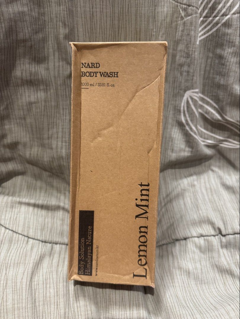 Nard Body Wash Lemon Mint 1,000 mL (Category: Bath) located in Navotas City. Submitted by tealpill27 (Listing ID 1465283892, Image 1). Description: As an impulsive buyer traveling abroad, let’s share some of the items I bought! Inquiries and offers are welcome and free! 📩 .