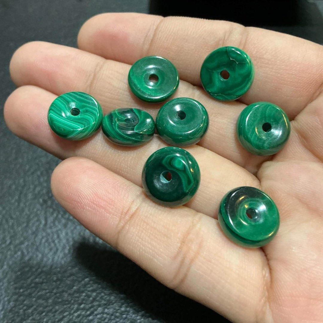 Natural Malachite Doughnut Pendant (Category: Necklaces) located in Baguio. Submitted by paatttyyyy (Listing ID 1465274747, Image 1). Description: ANG MAHAL PALA NITO! JACKPOTAN NIYO NA ITO 8 PCS LANG PO ITO 🤩 🥳🥳N E W A R R I V A L🥳🥳 8 pcs available only 🏷️ 100 each.