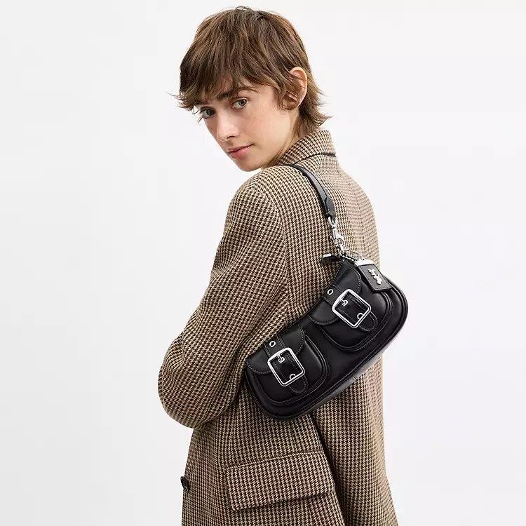 NEW ARRIVAL! Coach Ashton Shoulder Bag 💖 (Category: Shoulder Bags) located in Manila. Submitted by the.real.love.elle (Listing ID 1465173330, Image 1). Description: ✈️ 2-6 weeks ETA 🚢 2-3 months ETA 🛒 Pre order 💌 DM for inquiries and orders Love, Elle is not affiliated with the brands mentioned. All rights and trademarks are the property of their respective owners. No sponsorship, endorsement, or property infringement is intended; all brand n