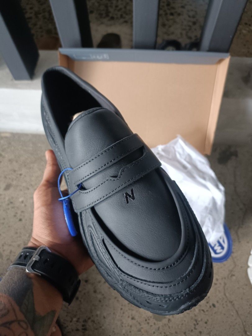 NEW BALANCE 1906L LOAFER (Category: Sneakers) located in Bacolod City. Submitted by matong182 (Listing ID 1465329895, Image 3). Description: NEW BALANCE 1906L LOAFERS SIZE: 10 MENS 44 EURO 28 CM BRANDNEW WITH OG BOX LOCATION BACOLOD CITY MALL PRICE: 9k to 10k.