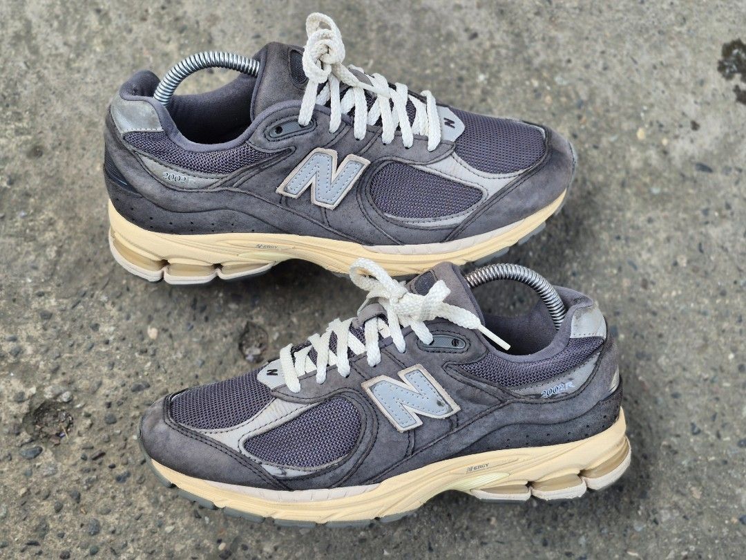 New Balance 2002R Grey (Category: Sneakers) located in Manila. Submitted by kushoenero (Listing ID 1465302225, Image 2). Description: - Model: New Balance 2002R - Colorway: Classic Grey (Suede and Mesh) - Sole: Chunky cream midsole with N-ERGY cushioning for all-day comfort - Upgrades: Swapped in stylish thick cream rope laces - Condition: Great everyday pair with a versatile runner aesthetic.