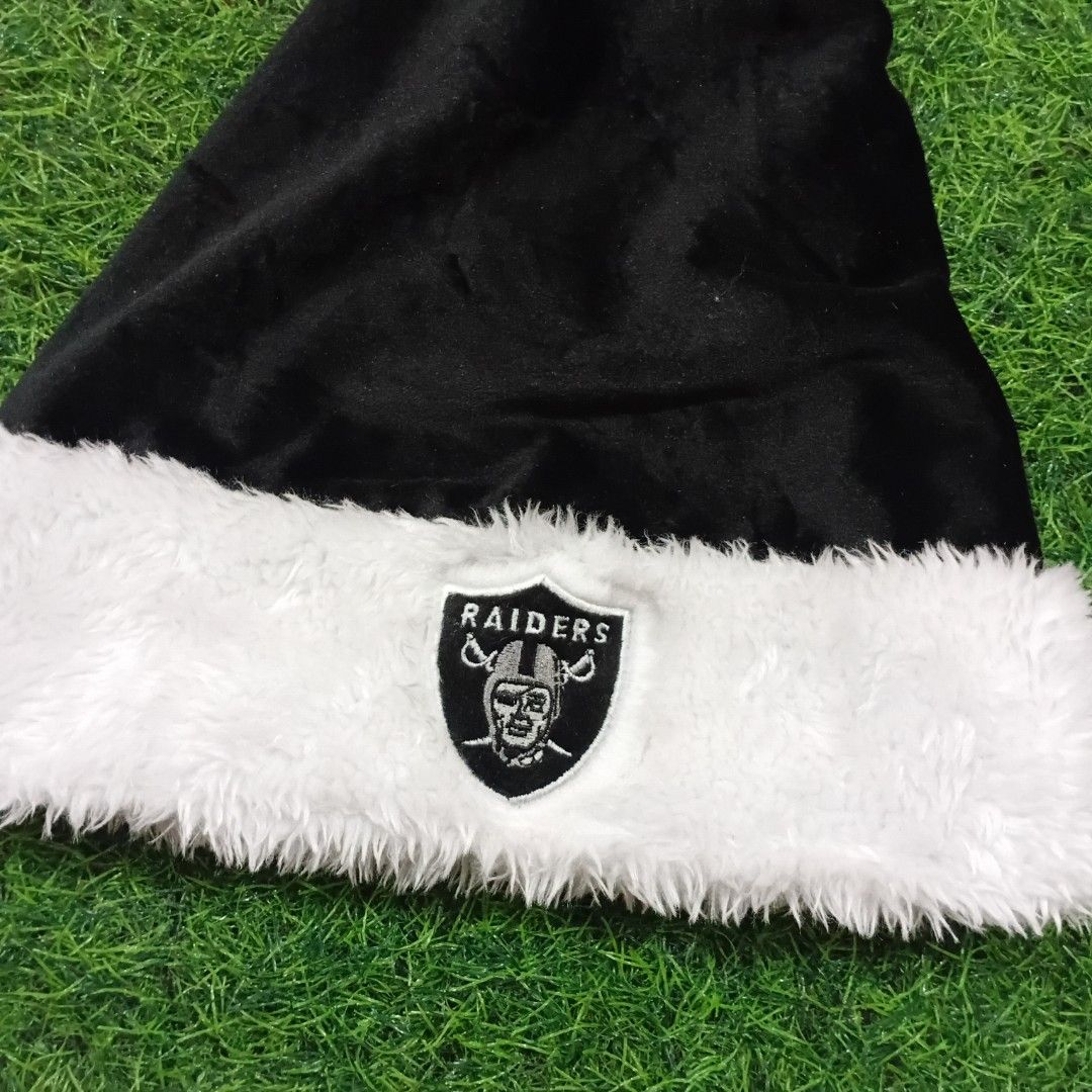 nfl raiders santa hat (Category: Caps & Hats) located in Muntinlupa City. Submitted by rianrax3012 (Listing ID 1465287874, Image 2). Description: .