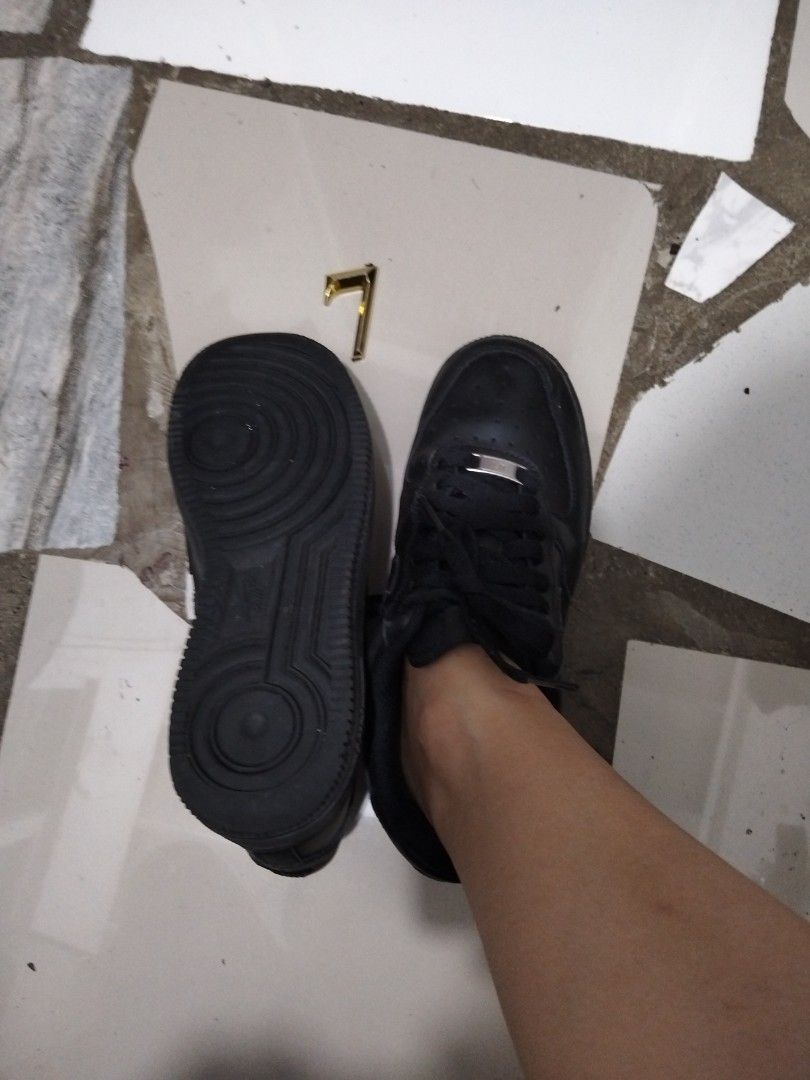 Nike Air (Category: Sneakers) located in El Salvador. Submitted by francheskaukayukay (Listing ID 1465246861, Image 3). Description: .