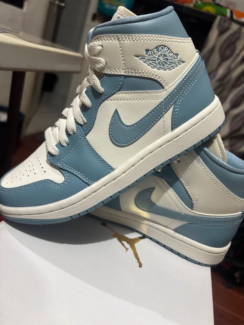 Nike Air Jordan 1 Mid “UNC” size 5.5W (Category: Sneakers) located in Makati City. Submitted by krizairah20 (Listing ID 1465229380, Image 1). Description: FS/WTS] Nike Air Jordan 1 Mid "UNC" – 5.5W / 4M (Brand New / DS) PRICE: ₱4,200 (Slightly negotiable) DETAILS: • Condition: 100% Brand New / Deadstock (Never worn or fitted) • Size: US Women's 5.5 / US Men's 4 (4Y) / EUR 36 / 22.5 cm • Inclusions: Complete package with original box. Perfect clea