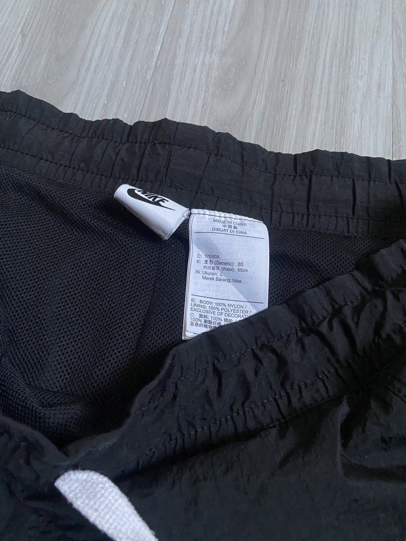 NIKE ALUMNI (Category: Shorts) located in Cavite. Submitted by hail1530 (Listing ID 1465230349, Image 2). Description: .