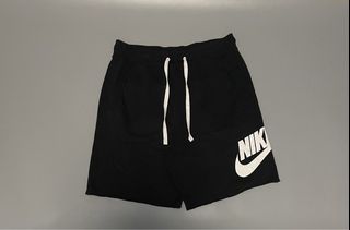 (Category: ) located in . Submitted by drippinthrift (Listing ID 1465233535, Image 1). Description: .