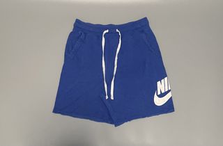 (Category: ) located in . Submitted by drippinthrift (Listing ID 1465233745, Image 1). Description: .
